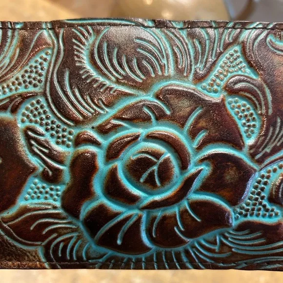 Patricia Nash Floral Tooled Leather Wristlet - Picture 5 of 13